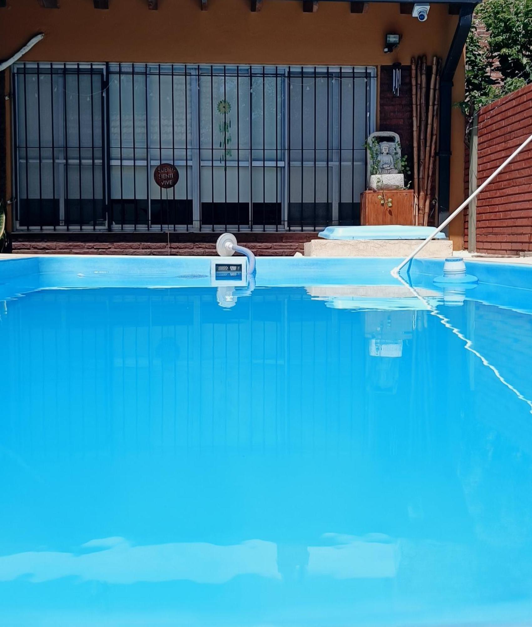 Casa Olivia- Alojamiento Con Piscina - Aeropuerto Эсейса Экстерьер фото