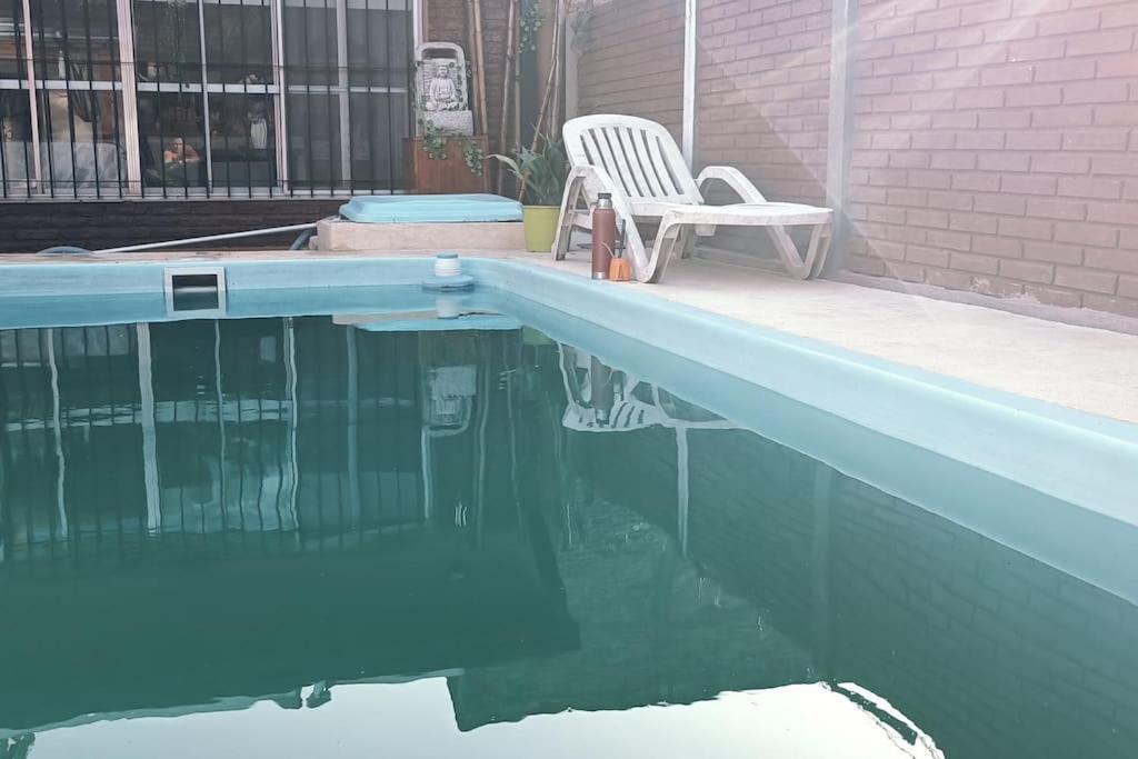 Casa Olivia- Alojamiento Con Piscina - Aeropuerto Эсейса Экстерьер фото