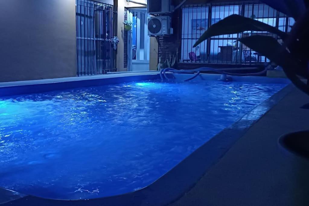 Casa Olivia- Alojamiento Con Piscina - Aeropuerto Эсейса Экстерьер фото